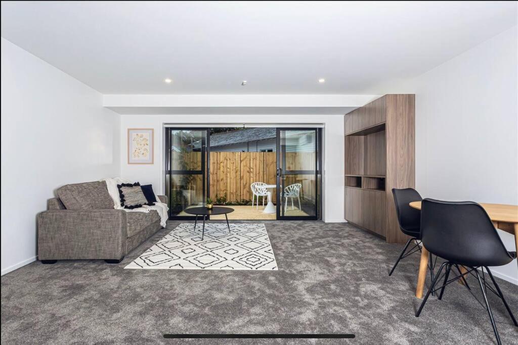 City Centre Apartment Close To Hagley Park ไครสต์เชิร์ช ภายนอก รูปภาพ